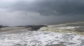 Rough seas in southern Thailand as tropical storm approaches
