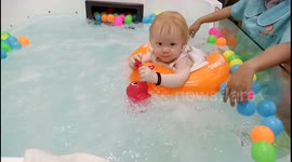 This Toddler Knows to pamper herself at Spa Like a Queen