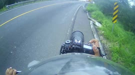 Journalists are saved from dying in the eruption of the volcano of fire in Escuintla, Guatemala.