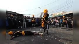 Terrifying moment Sikh Blindfolded do martial arts Break down coconut with Hamer in India.