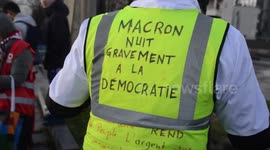 Yellow Vests protest ahead of Macron visit to Paris suburb