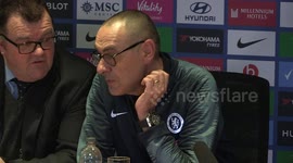 Maurizio Sarri: Willian must forget Barcelona and stay at Chelsea