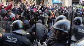 Protestors fighting with riot police in Barcelona during 21D election, December 2018