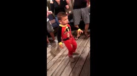 Toddler shows off serious dance moves at party in Miami