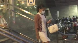 Thai locals wear face masks as killer smog pollution levels soar