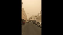 Gloomy skies as sandstorm blankets Doha in dirt