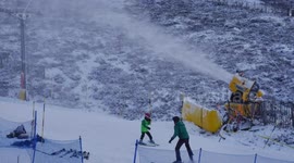 Scottish Ski Run Uses Kate Bush style ‘cloud buster’ amid poor snows