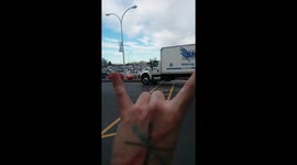 'Shred it, bro!' calls metalhead after spotting shredding company truck