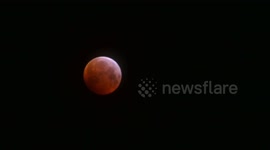 Spectacular time-lapse shows super blood wolf moon lighting up the sky in Scotland