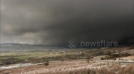 Stunning time-lapse shows advancing storm of thundersnow in Ireland