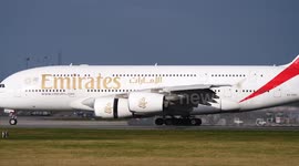 Emirates pilot skilfully lands Airbus A380 despite near-50mph winds at Manchester Airport