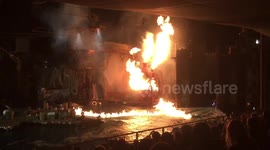 Universal Studios Hollywood - Waterworld stunt show