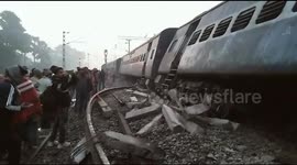 Train derails in India killing at least 7 and injuring many