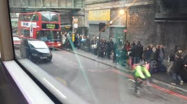 Huge queues at Finsbury Park amid rail chaos