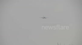 Thomson Airways aborts 2nd landing at Leeds Bradford before declaring emergency