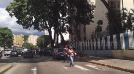 Blackout paralyzes Caracas Metro system and creates chaos due to lack of transportation