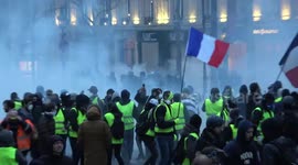 Gilets jaunes protests Paris December 2018 4/8