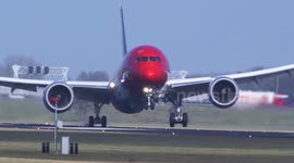 Storm at Amsterdam Schiphol with 20 Crosswind landings up to 50 knots at Polderbaan RWY18R.