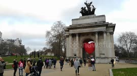 A huge heart balloon was installed in Central London