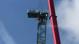 High and hammered sledge hammer maintenance on top of a crane