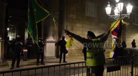 Protesters destroy property on fringe of Catalan independence rally