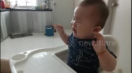 Baby stops crying when he is given orange juice