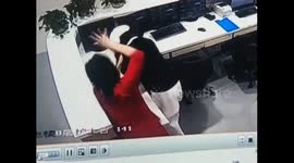 Woman in Shanghai attacks nurse for not giving her husband 'right treatment'