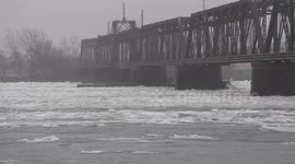 Massive sheets of ice flow down Niagara river after Lake Erie ice breaks