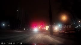 Car almost cause major accident burning red light