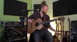 Newton Faulkner Inside Studio Interview/  Performance