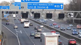 M25 M1 Motorway Signs Junction 18 to 19 Watford Luton Stanstead