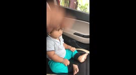 Baby boy dancing on Zingat(Sairat) song