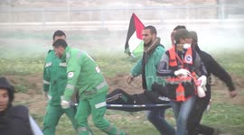 Israeli forces injure Palestinians at Gaza border as Egypt releases detained men