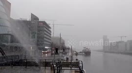 Newsflare Edit - Storm Freya brings heavy snowfall to Dublin