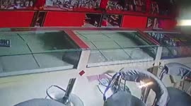 Strange robbery as rat sneaks into jewellery store to steal diamond earstuds