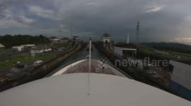 Amazing timelapse shows ship's journey through the Panama Canal