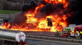 Dramatic footage of M1 lorry fire near Leeds, UK