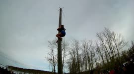 Cover yourself in coke and climb a pole: Celebrating 'Maslenitsa' in Siberia