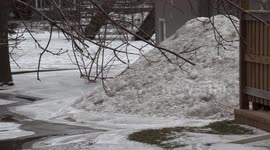 Ice jams force evacuation of 200 people in Ontario after spring flooding