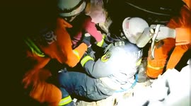 Children rescued from deadly building collapse in China
