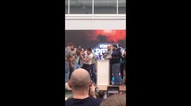 Contestant gets knocked out during Russian 'Slapping Championship'
