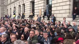 People’s vote campaigners pack Parliament Square to hear anti-Brexit campaigners speak