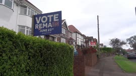 BREXIT - EU Referendum LEAVE / REMAIN Street Placards – Stationary Vantage Point