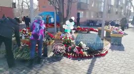Russians pay tribute to victims on first anniversary of Kemerovo mall fire