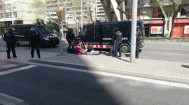 Catalan police arrests Anti-fascist demonstrators in Barcelona