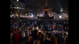 Sunderland fans take over Trafalgar Square on eve of cup final