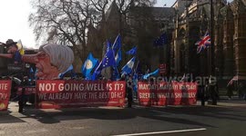 Demonstration critize May's decision in Westminster