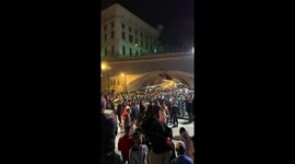 Algériens célèbrent l’annonce démission Bouteflika