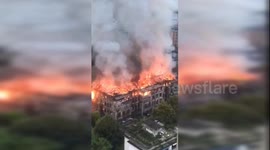 Huge fire breaks out in Chinese government building