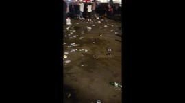 Football fans leave mess in Trafalgar Square after cup final